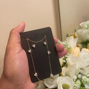 Source Unknown Gold Heart Crystal Station Necklace